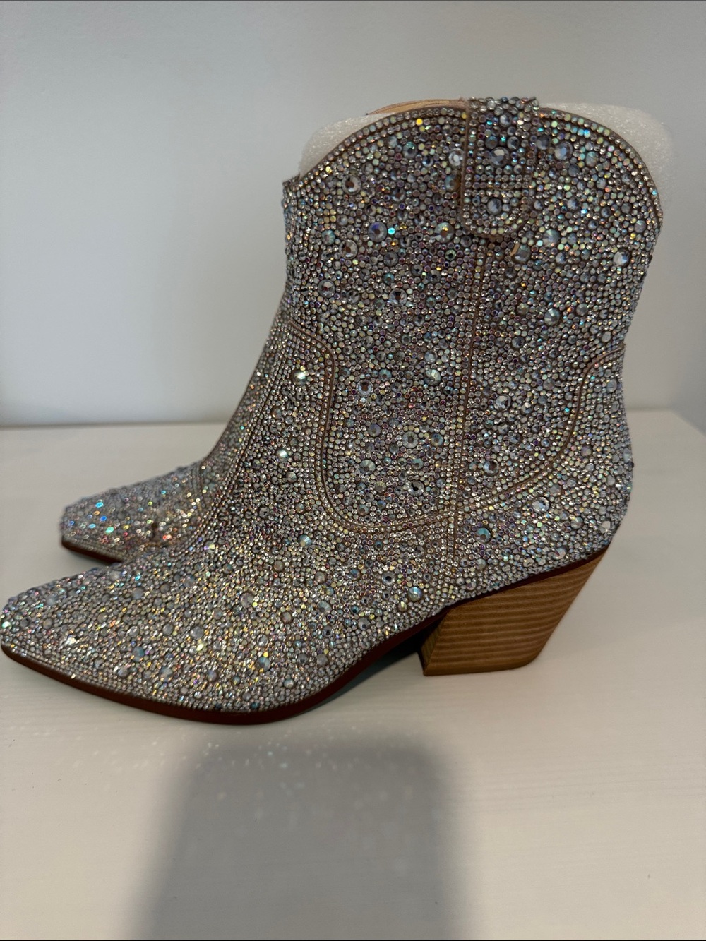 NIB Betsey Johnson Emory Rhinestone Silver Ankle Western Boots Size 8 - Picture 4 of 14